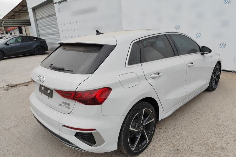 Used Audi A3 2021 Sportback 35 TFSI Fashionable Sports Model
