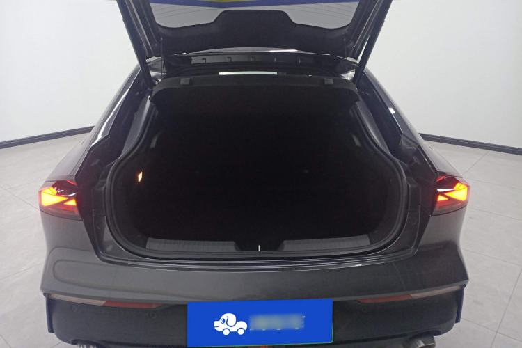 Used Changan UNI-V iDD 2023 Zhidian iDD 1.5T 113km Smart & Fun Version (Rapid Edition)
