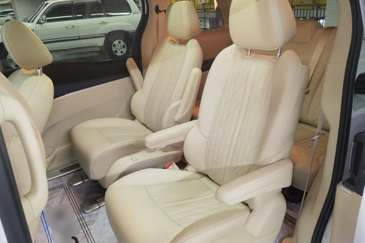 Used Buick GL8 2023 Land Business Class Smart Deluxe Model