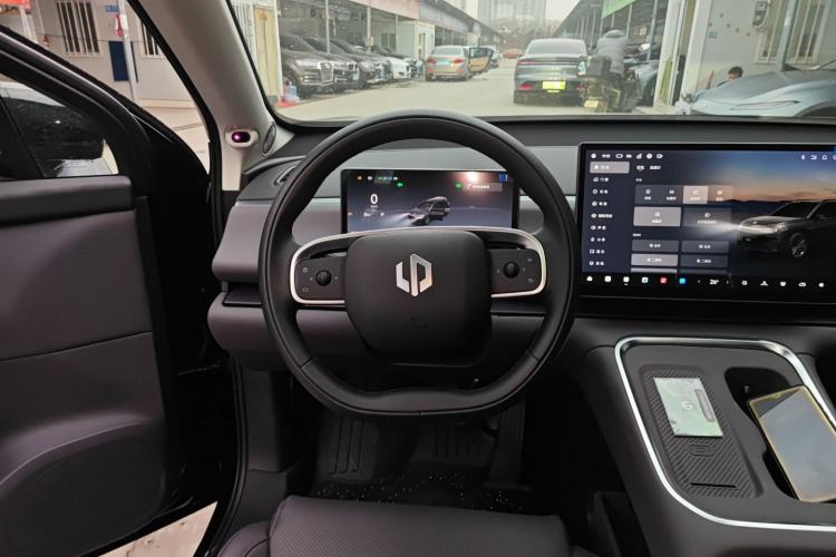 Used Leapmotor C16 2026 Extended-Range 280 LiDAR Zhizun Edition 6 Seats
