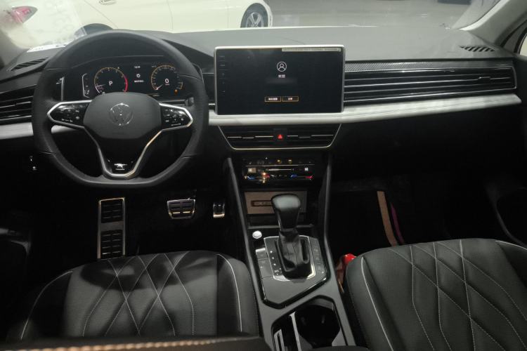 Used Volkswagen Tiguan L 2022 330TSI Automatic Two-Wheel Drive R-Line Enhanced Edition
