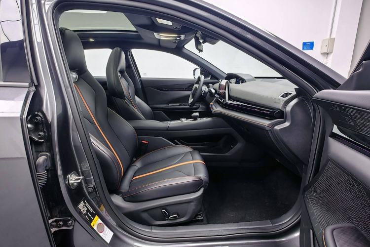 Used Changan UNI-V 2024 1.5T Prestige Edition
