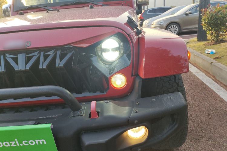 Used  Wrangler 2014 3.0L Sahara Four-Door Edition