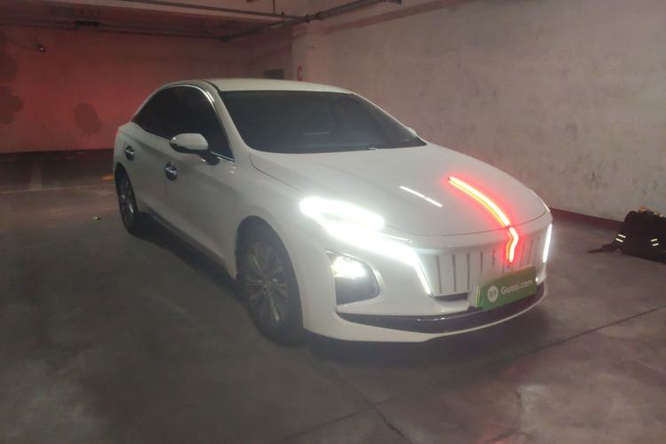 Used Hongqi E-QM5 2024 610 km PLUS
