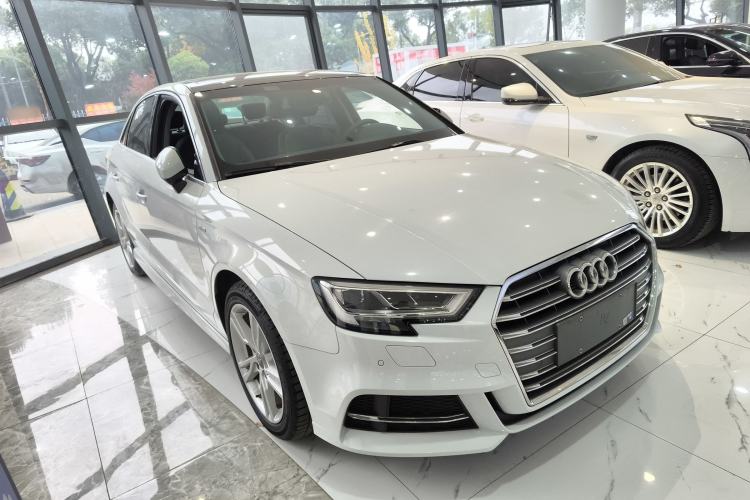Used Audi A3 2020 Limousine 35 TFSI Fashion Edition China VI Emission Standard

