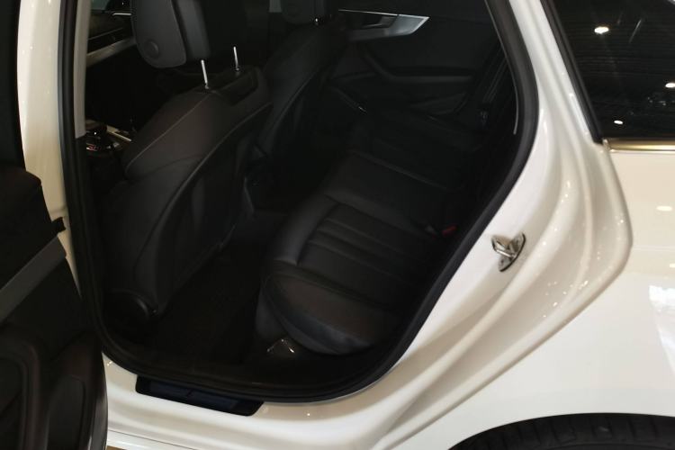 Used Audi A4L 2020 40 TFSI Fashion Dynamic Model
