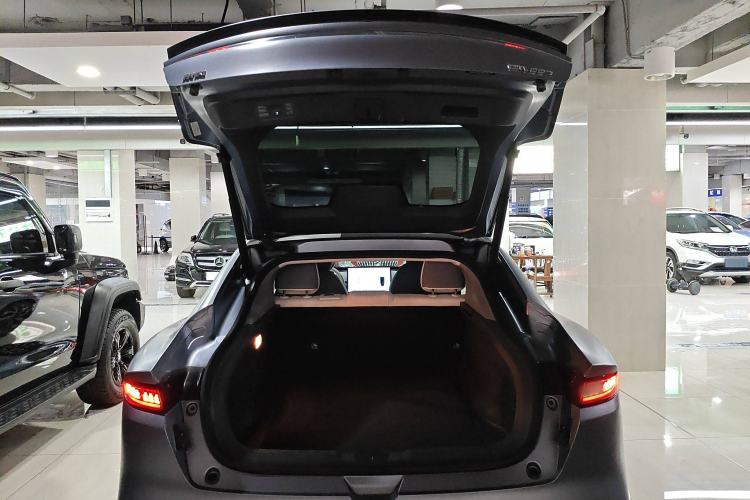 Used  eπ007 2024 540 All-Wheel Drive Pro Edition
