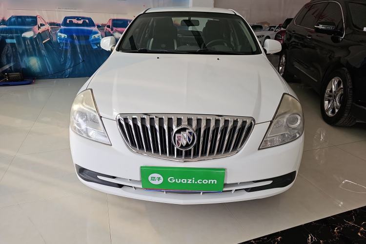 Used Buick Excelle 2015 1.5L Automatic Classic Model
