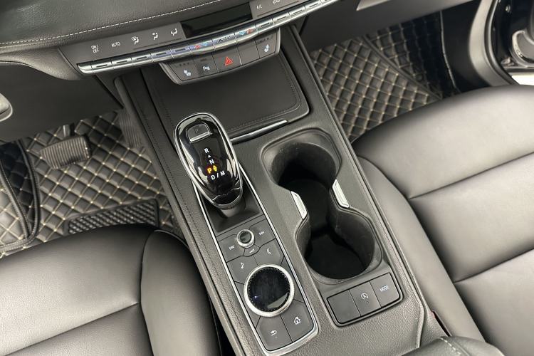 Used Cadillac XT4 2021 28T Two-Wheel Drive Leading Version