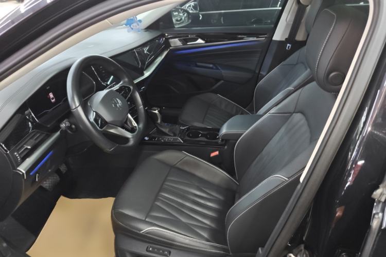 Used Volkswagen Passat 2022 330TSI Starry Luxury Edition Custom Version
