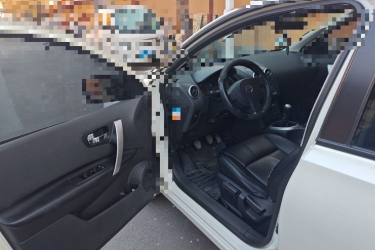 Used Nissan Qashqai 2015 2.0 XL Cool Fire MT 2WD
