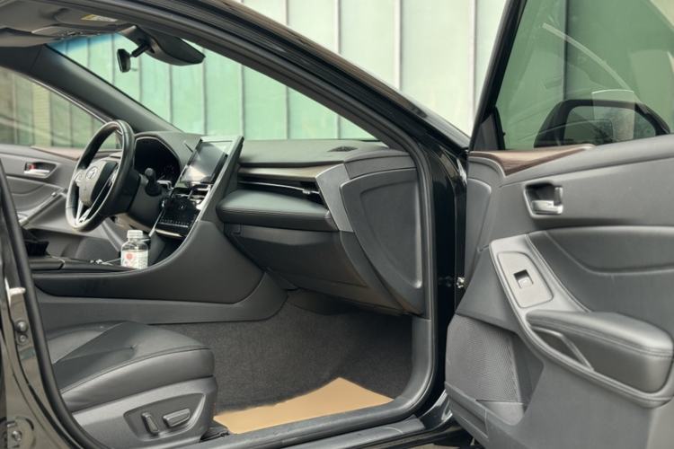 Used Toyota Avalon 2023 2.0L Premium Edition