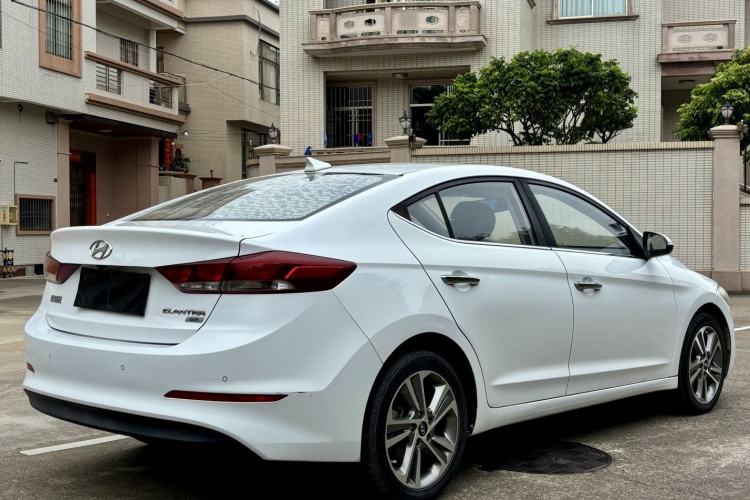 Used Hyundai Elantra 2016 1.6L Automatic ZhiXuan – Elite Version
