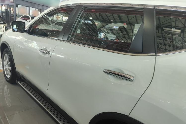 Used Nissan X-Trail 2022 2.0L Two-Wheel Drive Smart Connect Premium Edition
