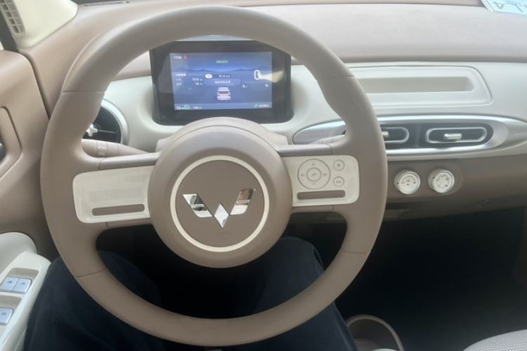 Used Wuling Hongguang MINIEV 2025 Four-Door Version Advanced Edition
