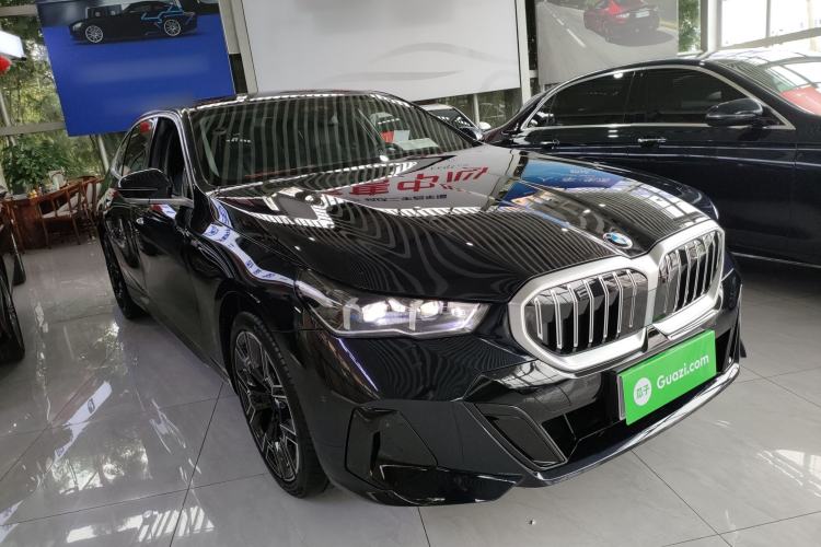 Used BMW 5 Series 2025 530Li Luxury Edition M Sport Package