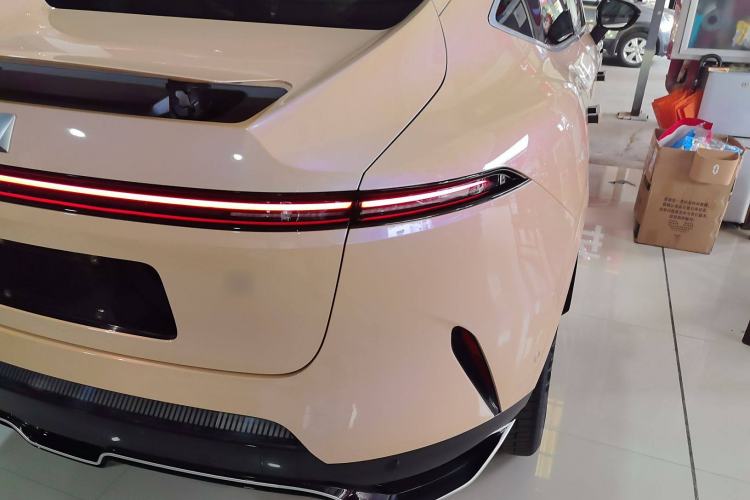 Used  11 2024 630 Rear-Wheel Drive Edition with Three Lasers
