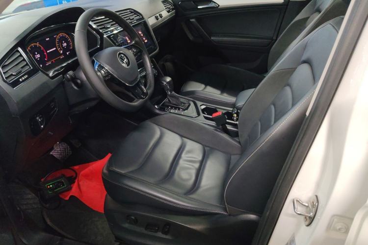 Used Volkswagen Tiguan L 2021 330TSI Automatic Two-Wheel Drive Smart Edition
