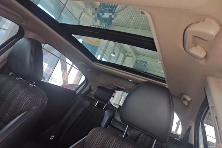 Used Honda Vezel 2017 1.8L CVT Front-Wheel Drive Pioneer Edition