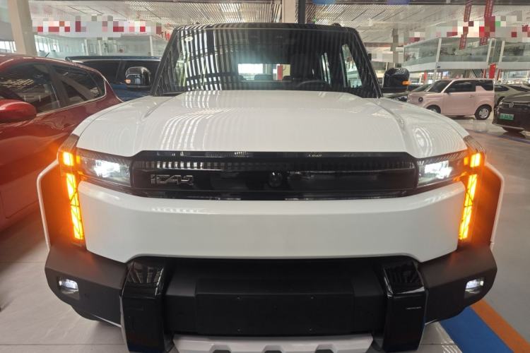 Used iCAR 03T 2024 501km Four-wheel Drive Long-range Enjoyment Version
