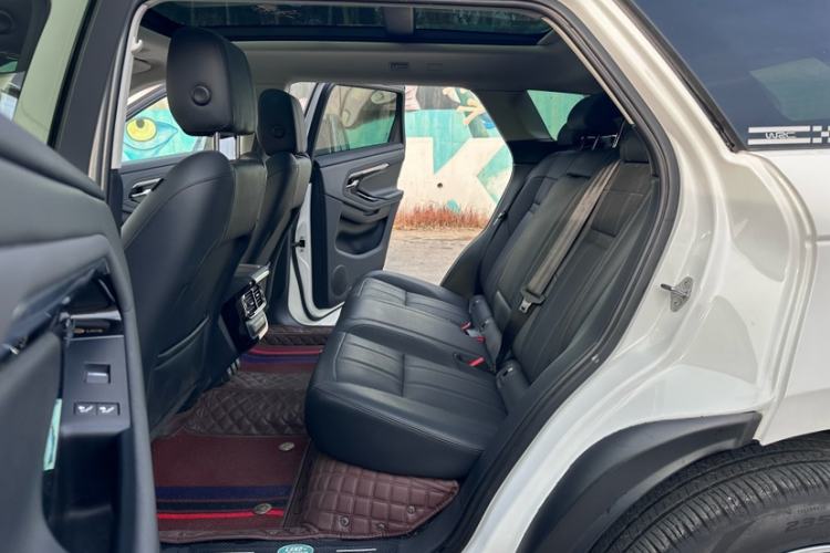 Used Land Rover Range Rover Evoque 2021 Range Rover Velar 249 PS R-Dynamic S Performance Edition
