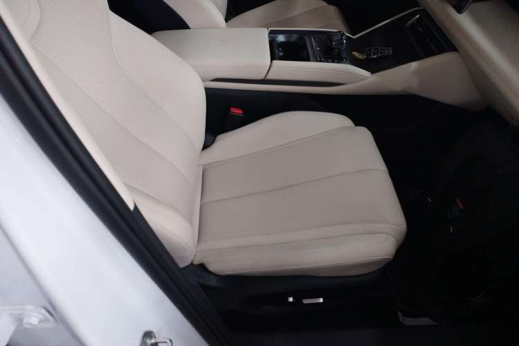 Used BYD Qin L 2024 DM-i 120KM Beyond Model
