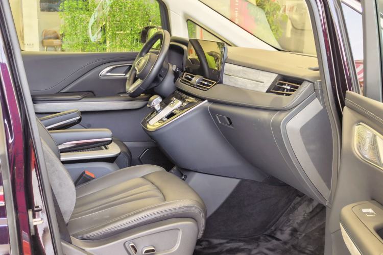 Used Hongqi HQ9 PHEV 2024 2.0T Four-Wheel Drive Business Edition