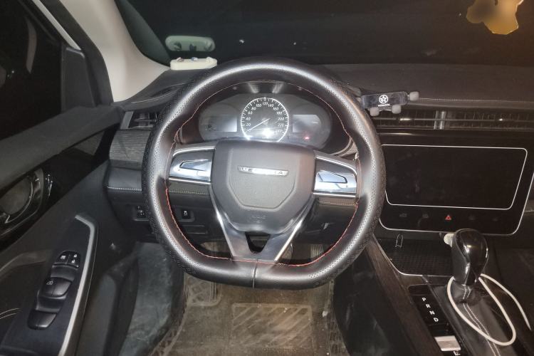 Used Venucia D60 2023 PLUS 1.6L XE CVT Trendy Edition
