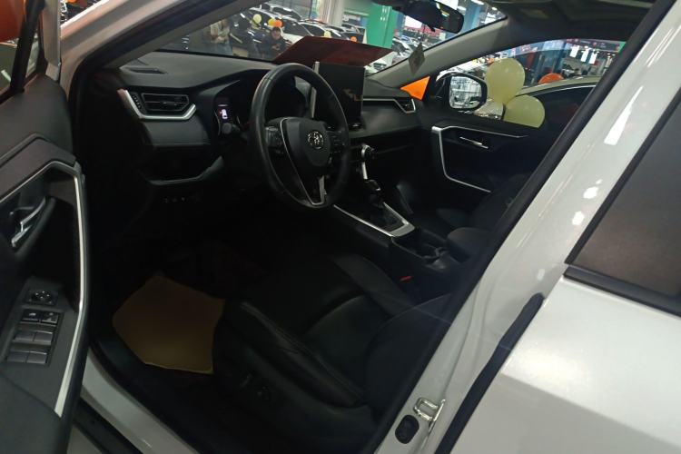 Used Toyota Wildlander 2021 2.0L CVT Two-Wheel Drive Luxury Edition
