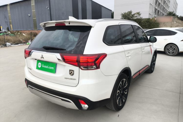 Used Mitsubishi Outlander 2020 2.0L Two-Wheel Drive Enjoyment Version 5 Seats
