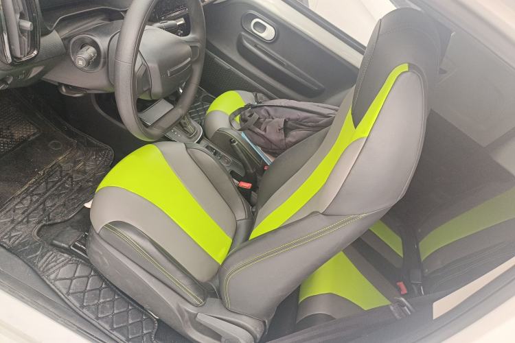 Used Roewe Clever 2021 302 km New Four-Seater Super-Efficient Version