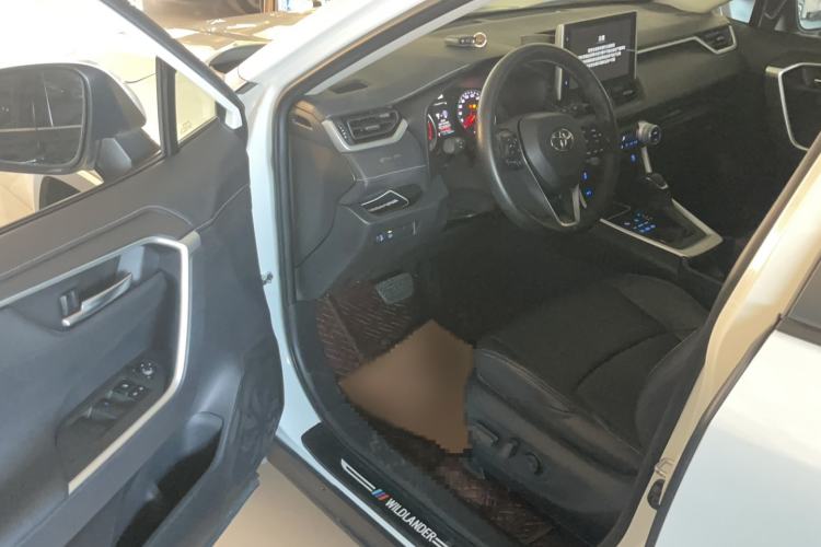 Used Toyota Wildlander 2020 2.0L CVT 4x4 Luxury Edition