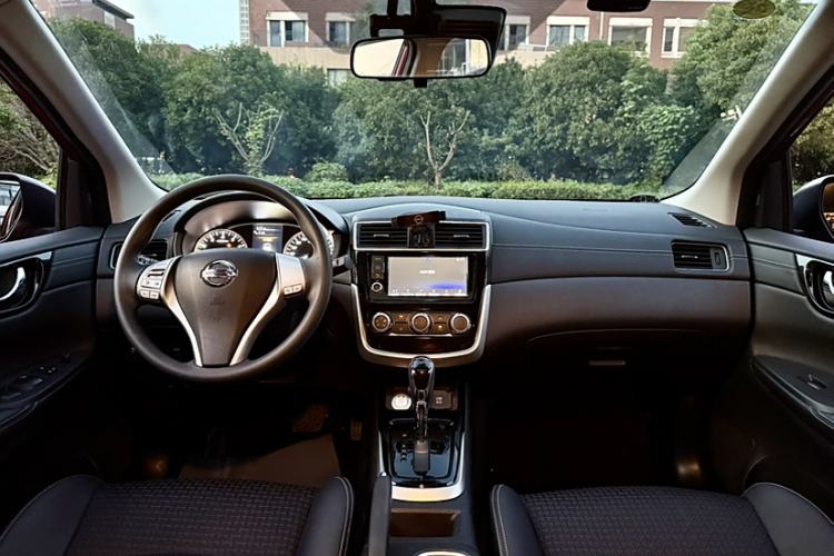 Used Nissan Tiida 2016 1.6L CVT Cool Dynamic Edition
