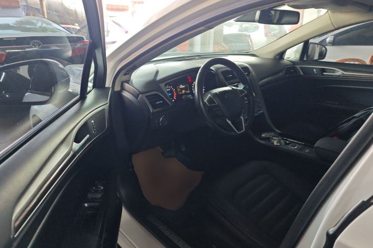 Used Ford Mondeo 2017 EcoBoost 200 Stylish Model
