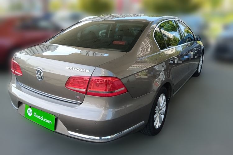 Used Volkswagen Magotan 2015 1.8TSI Advanced Model
