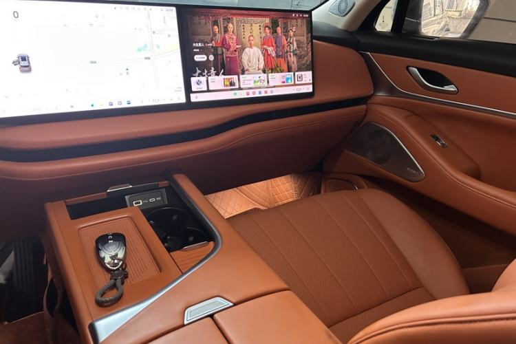 Used Wey Lanshan 2025 Four-Wheel Drive Max