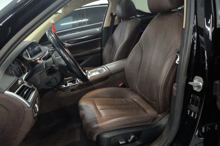 Used BMW 7 Series 2017 730Li Leading Model
