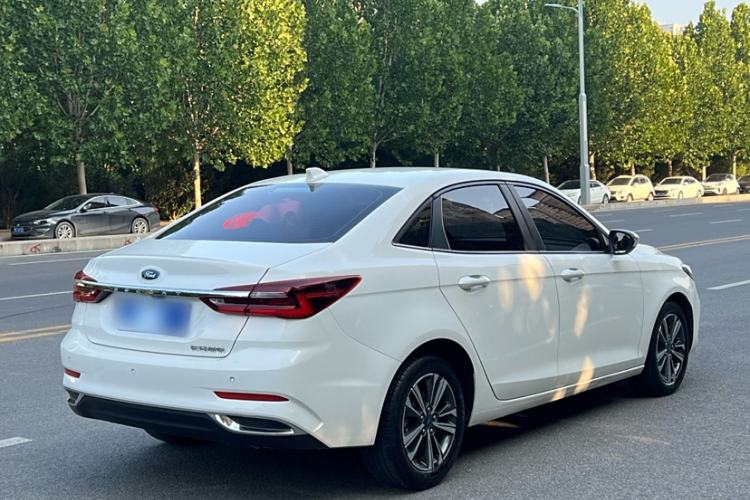 Used Ford Escort 2021 1.5L Automatic Diamond Edition
