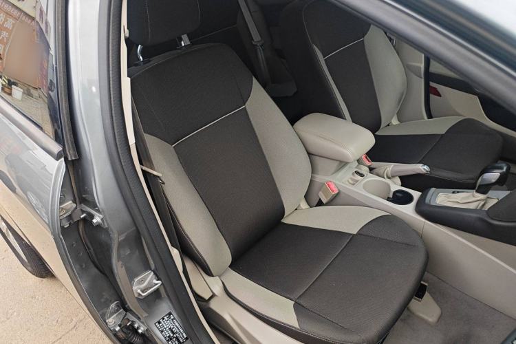 Used Ford Focus 2012 Sedan 1.6L Automatic Comfort Model