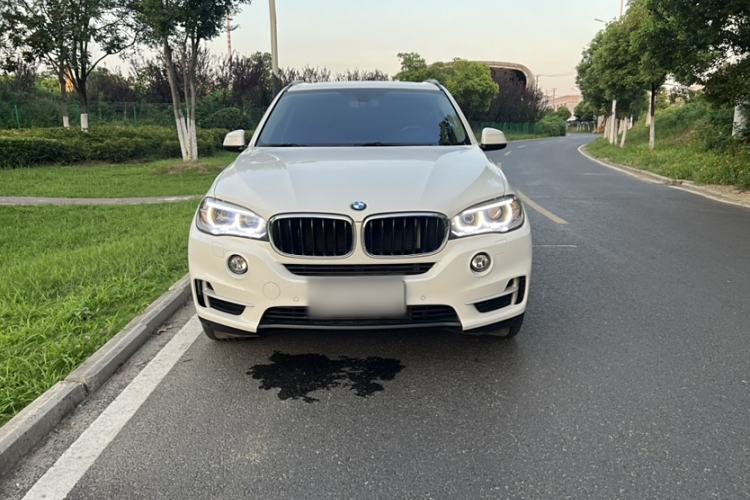 Used BMW X5 2015 xDrive28i

