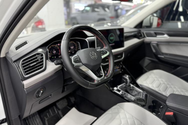 Used Volkswagen Tayron 2023 300TSI Two-Wheel-Drive Luxury Plus Advanced Edition
