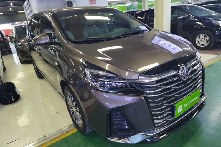 Used Buick GL8 2023 Land Executive Class Deluxe Model