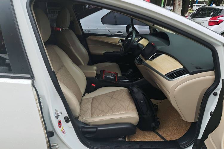 Used Honda Jade 2016 1.8L Automatic Comfort Elite Version 5 Seats
