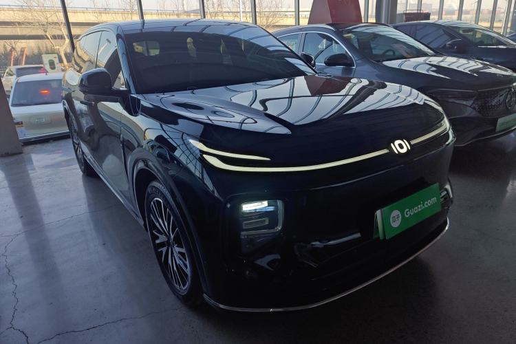 Used  Q07 2025 215 Flagship PLUS