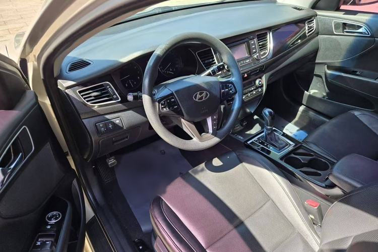 Used Hyundai Mistra 2014 1.8L Automatic Smart GLS
