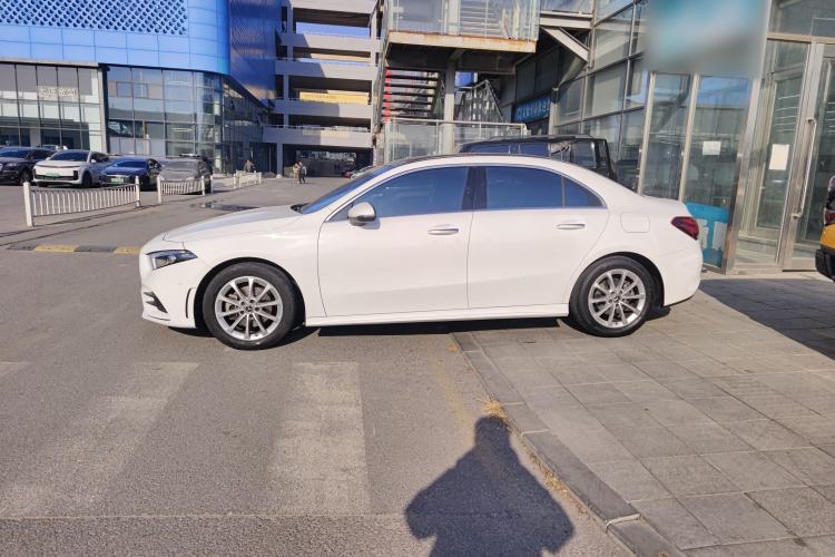 Used Mercedes-Benz A-Class 2022 Restyled A 200 L Sport Sedan Fashion Version
