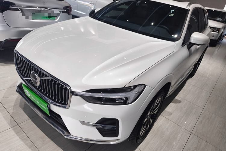 Used Volvo XC60 2023 B5 4x4 Smart Luxury Edition