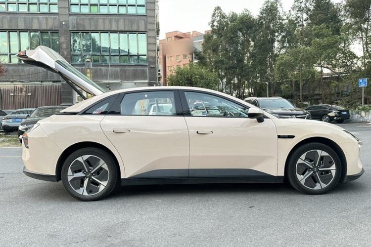 Used XPeng MONA M03 2024 620 with Ultra-Long Range
