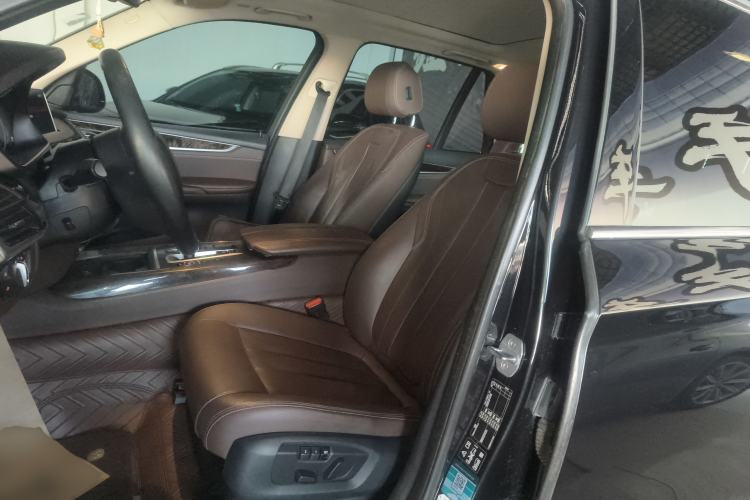 Used BMW X5 2018 xDrive28i
