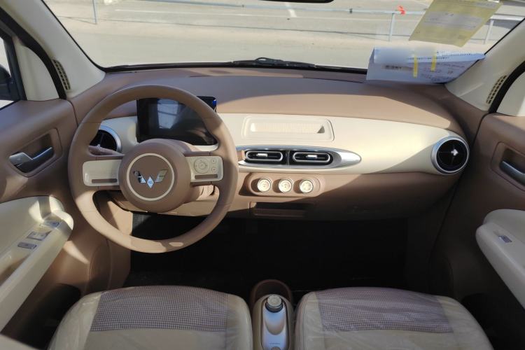 Used Wuling Hongguang MINIEV 2025 Four-Door Version Advanced Edition
